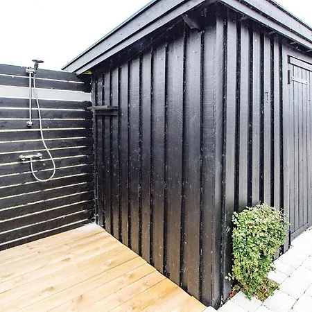 Three-bedroom In Sjallands Odde * Yderby