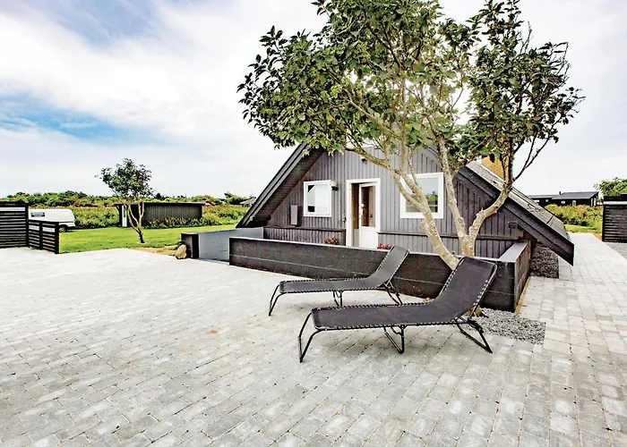 Three-bedroom In Sjallands Odde *