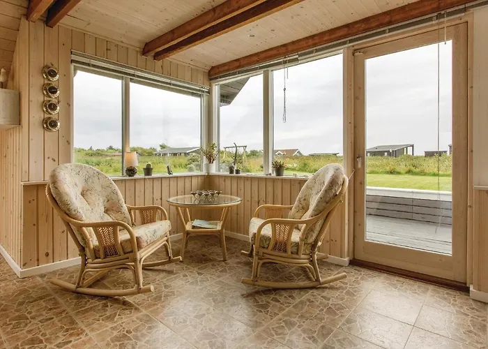Three-bedroom In Sjallands Odde